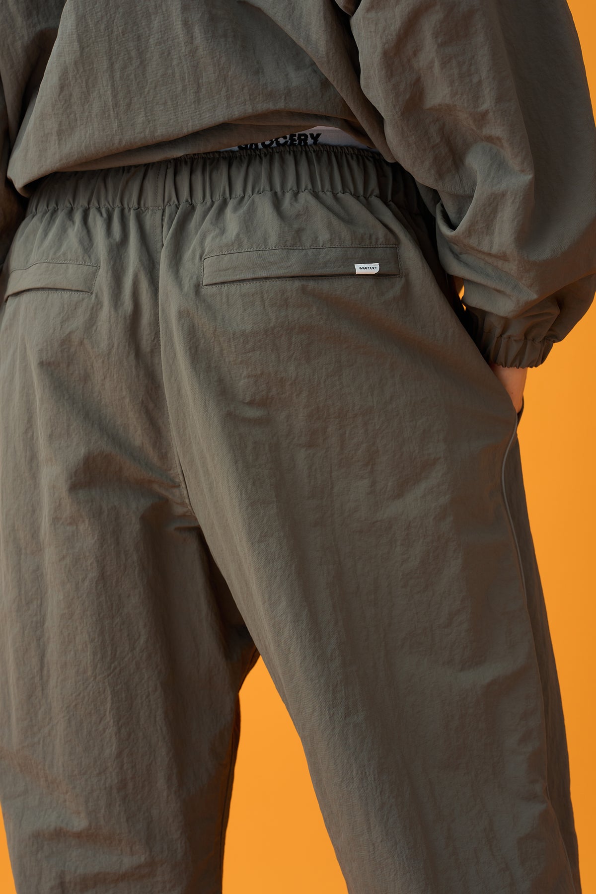 GROCERY BASIC TRACK PANTS/ CHARCOAL