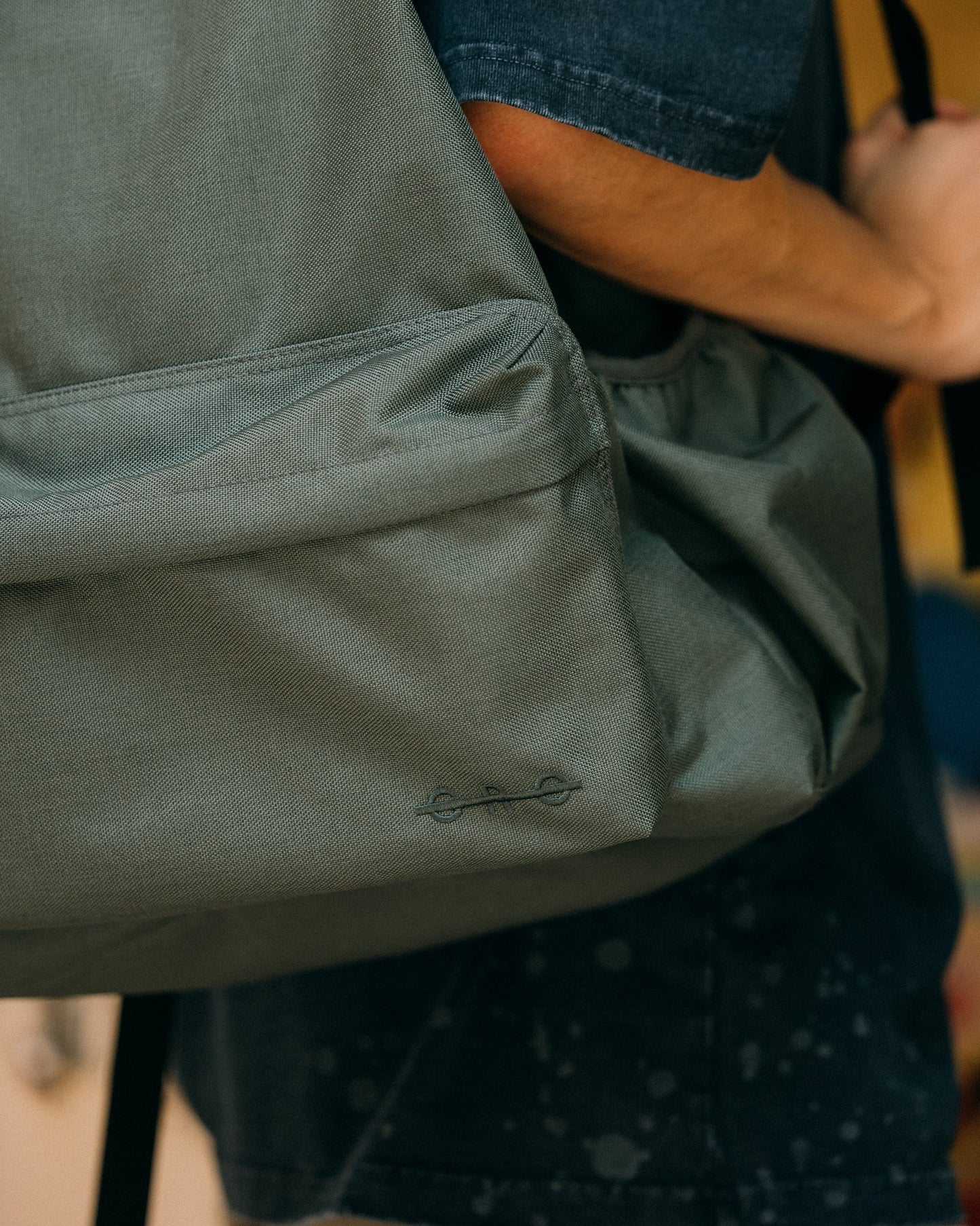 GROCERY BP - 004 NYLON 32L DAYPACK/ GREY OLIVE - GROGROCERY