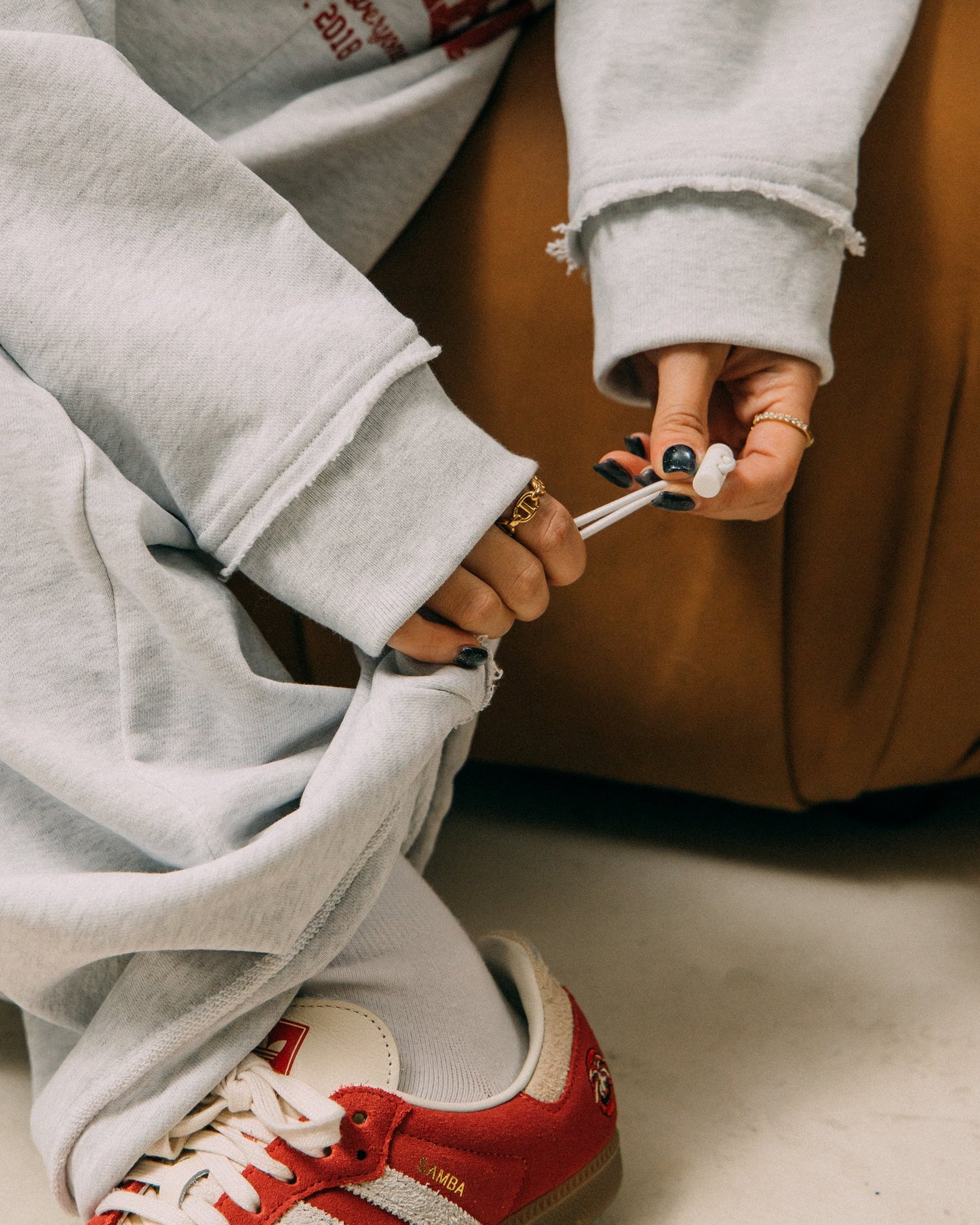 GROCERY COLLEGE LOGO WIDE LEG SWEATPANTS/ GREY - GROGROCERY