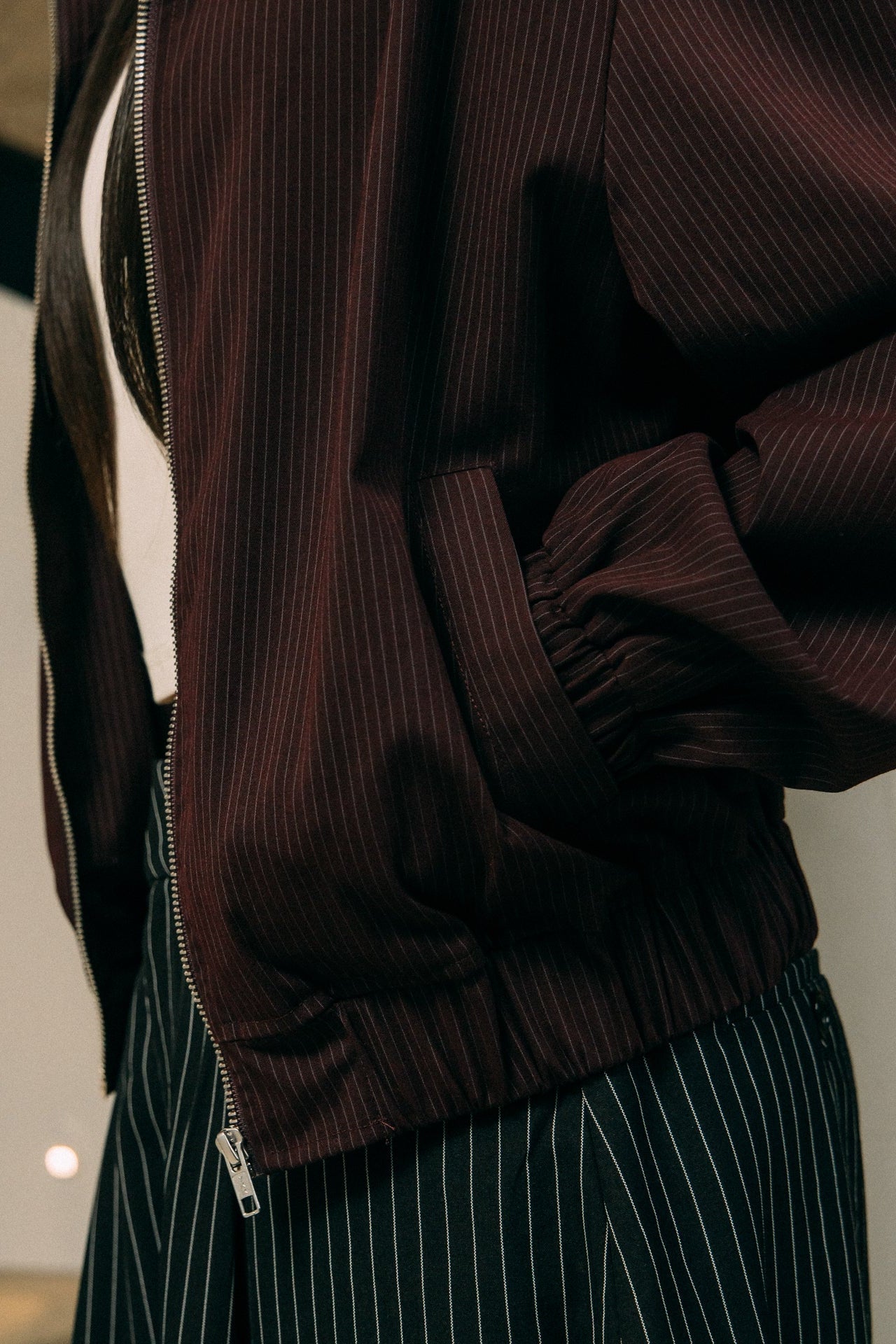 GROCERY CROPPED PINSTRIPE JACKET/ BURGUNDY - GROGROCERY