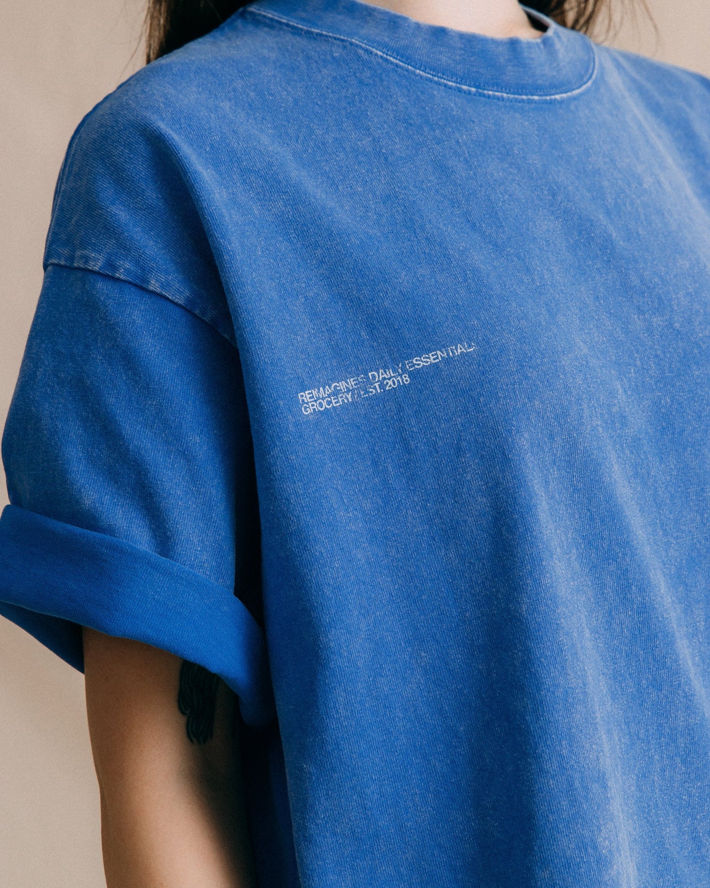 GROCERY DAILY ESSENTIALS WASHED GRAPHIC BOXY TEE/ BLUE - GROGROCERY