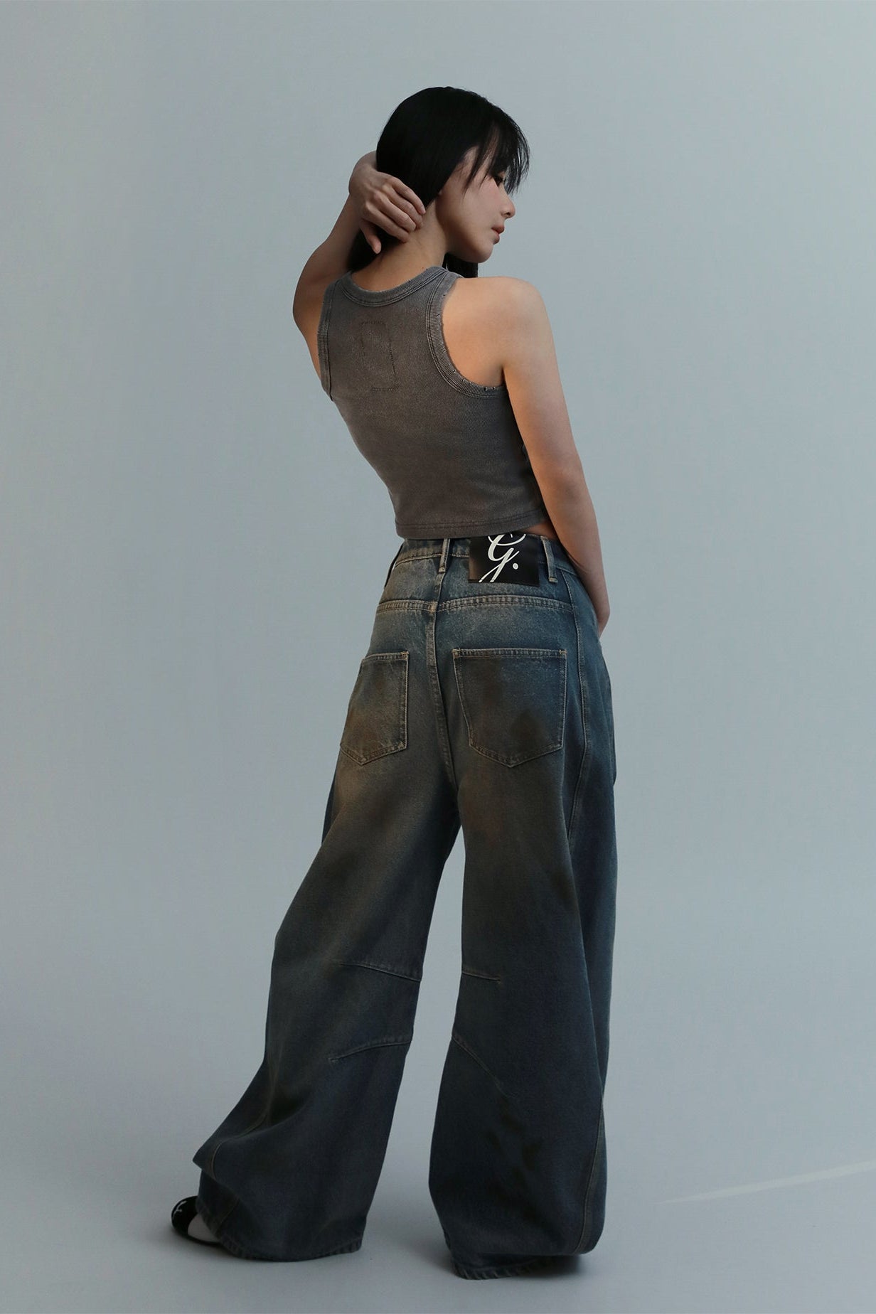 GROCERY DIRTY WASHED BARREL JEANS/ DARK WASH - GROGROCERY