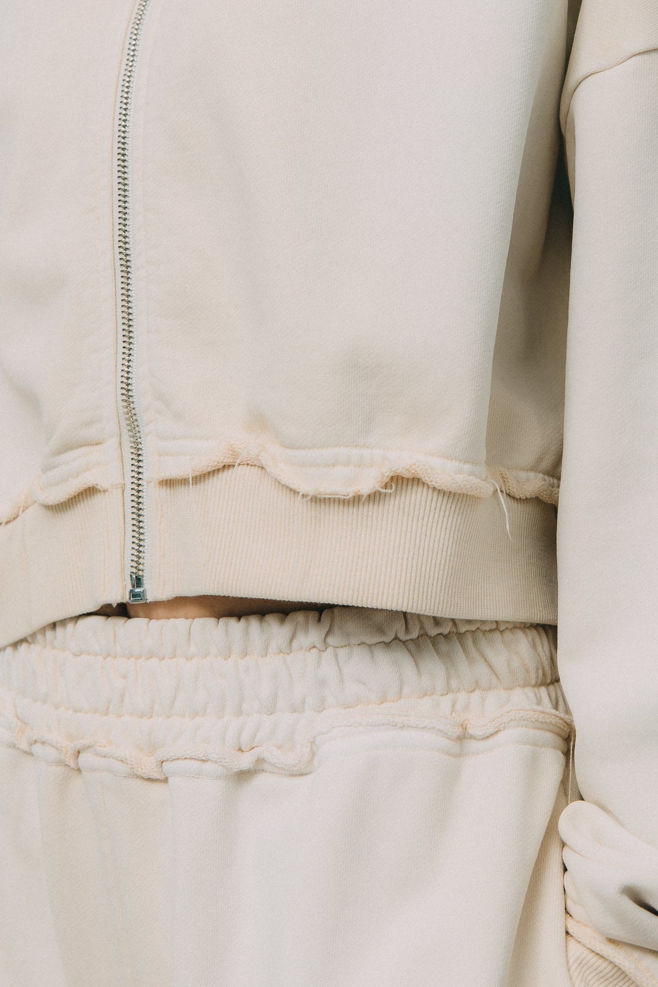 GROCERY FADED WASHED CROPPED ZIP UP HOODIE/ WASHED CREAM - GROGROCERY