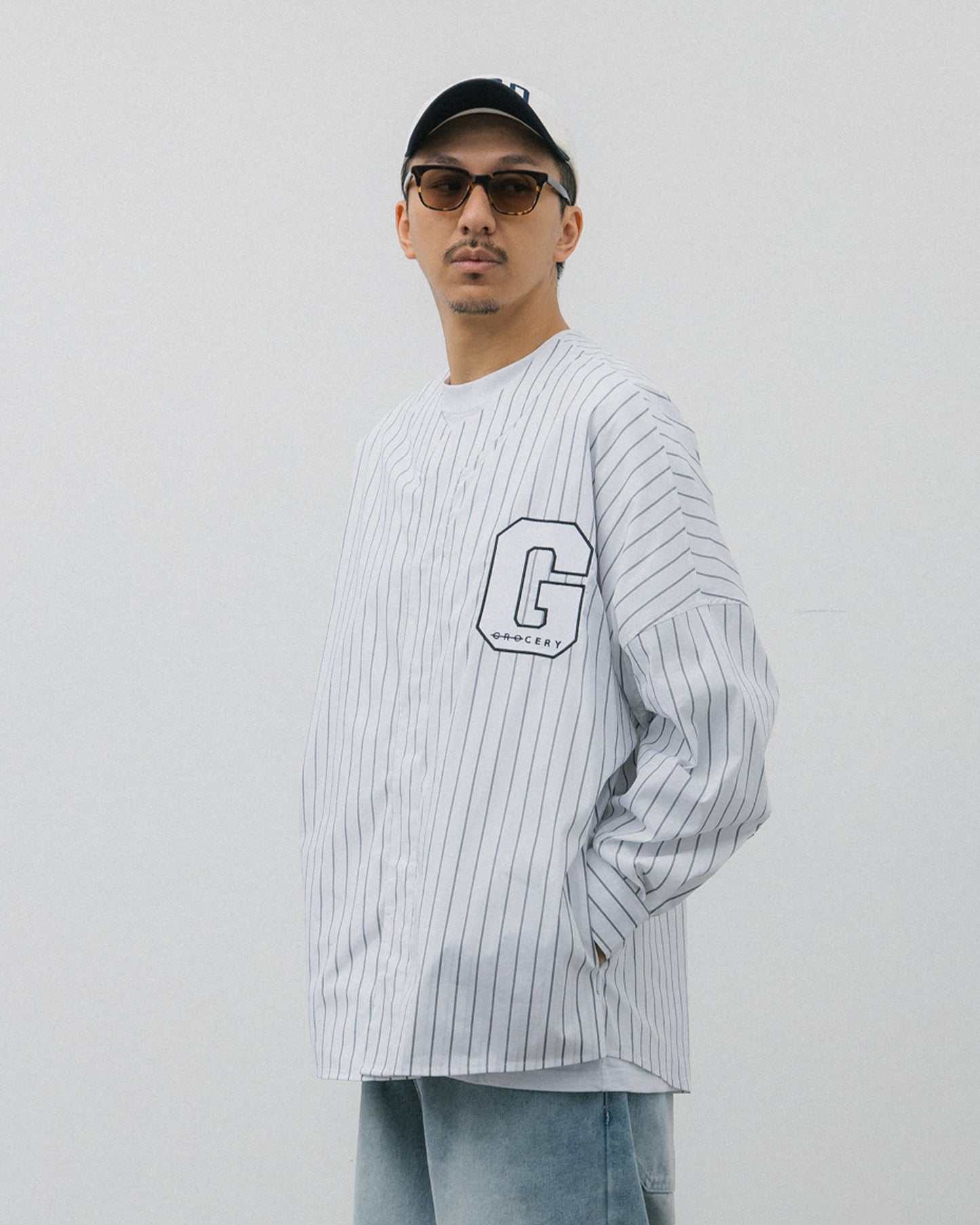 GROCERY G LOGO LONG SLEEVE BASEBALL SHIRT/ WHITE PINSTRIPE - GROGROCERY