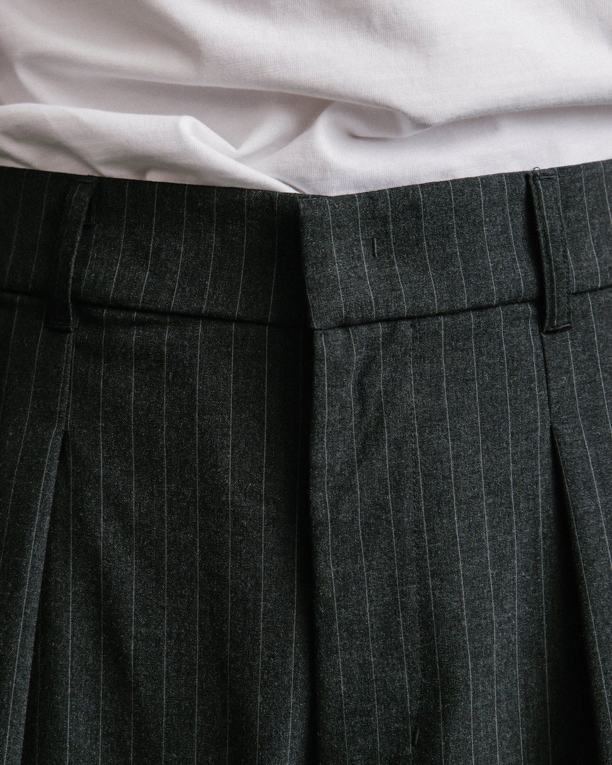 GROCERY PLEATED STRIPE WIDE LEG COMFY PANTS/ DARK GREY - GROGROCERY