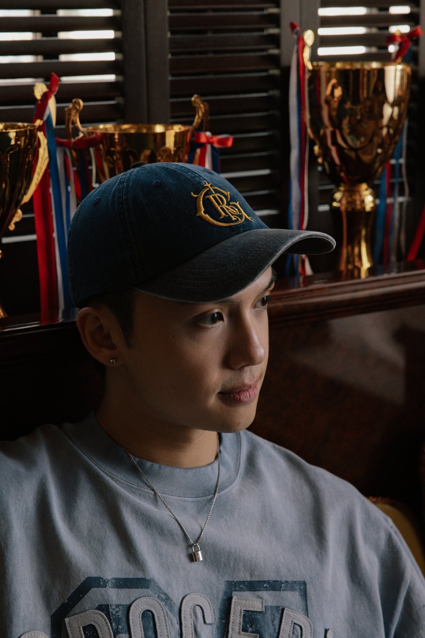 GROCERY WASHED TWO TONE COLLEGE LOGO EMBROIDERY CAP/ NAVY & BROWN - GROGROCERY