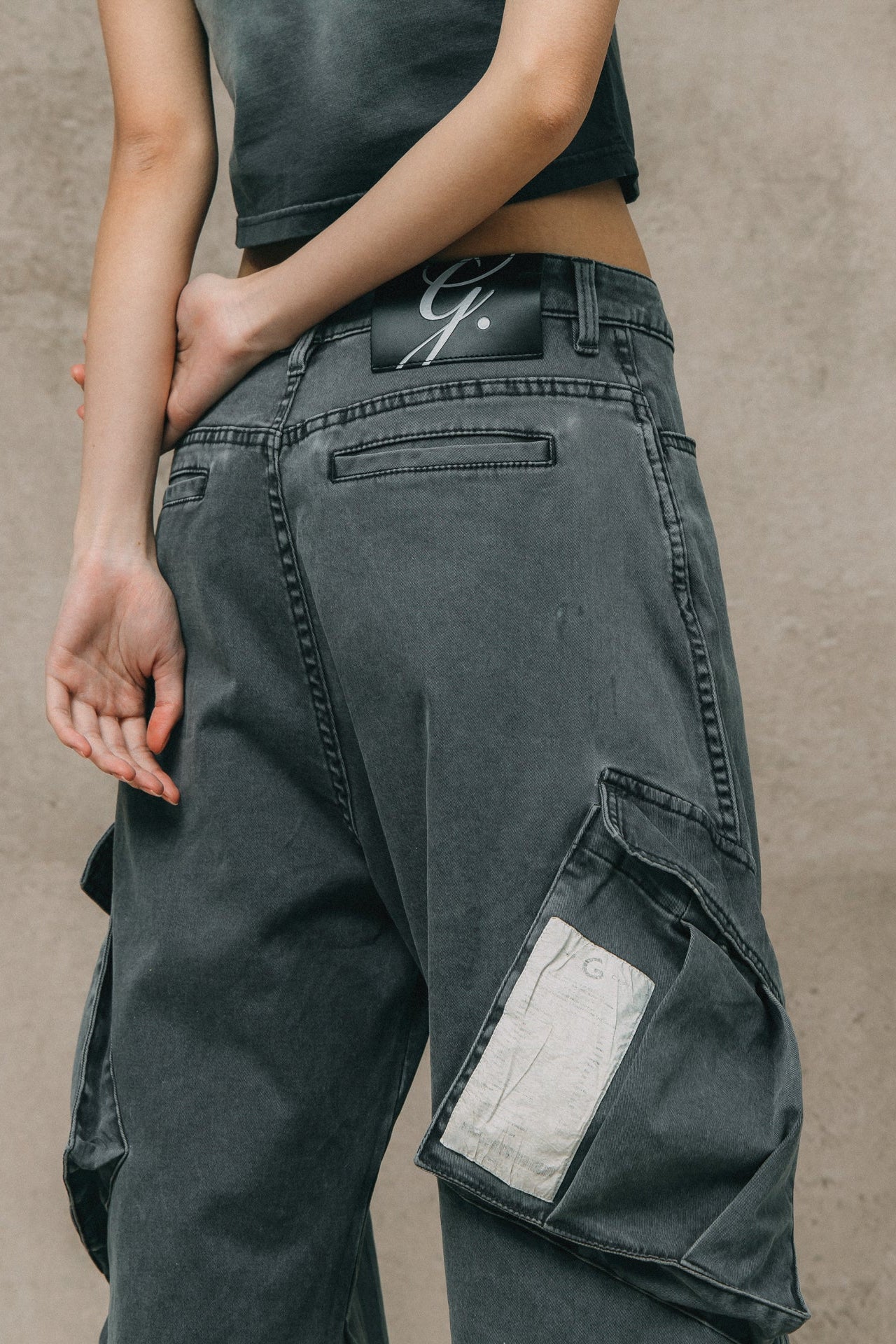 GROCERY WASHED WIDE LEG CARGO PANTS/ STONE - GROGROCERY