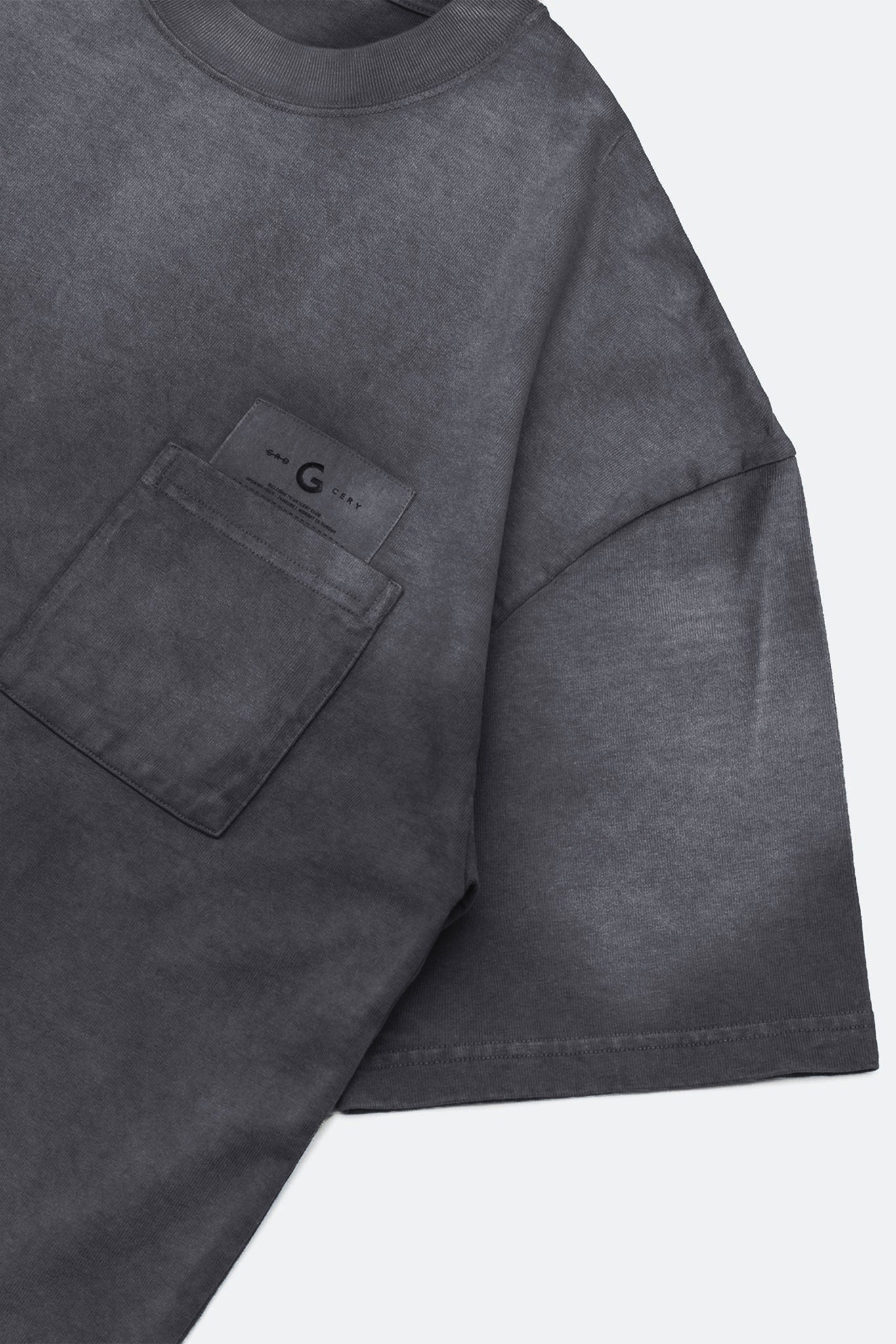 GROCERY SNOW WASHED INVOICE POCKET TEE/ CHARCOAL