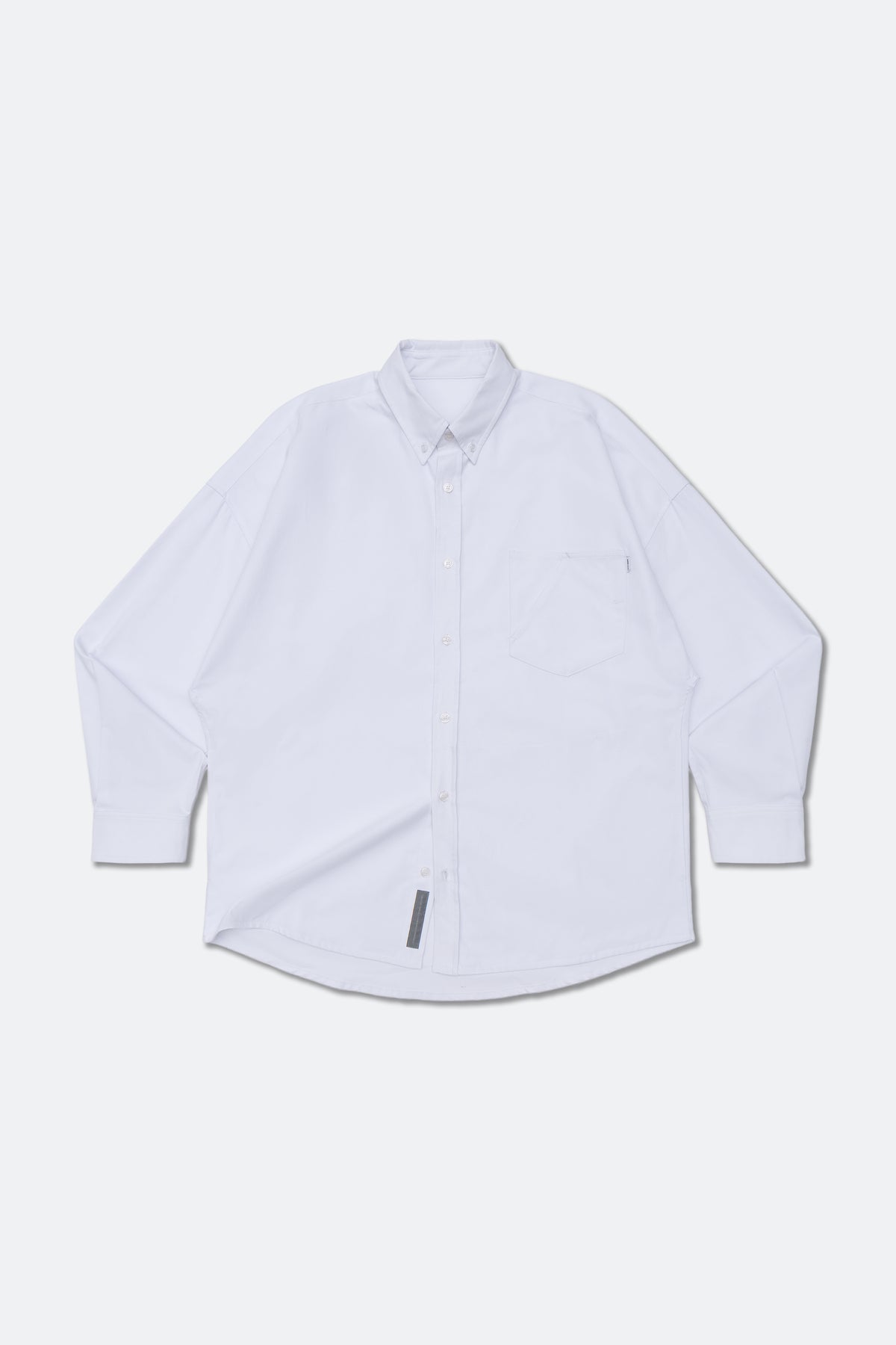 GROCERY ASYMMETRIC POCKET OXFORD SHIRT/ WHITE