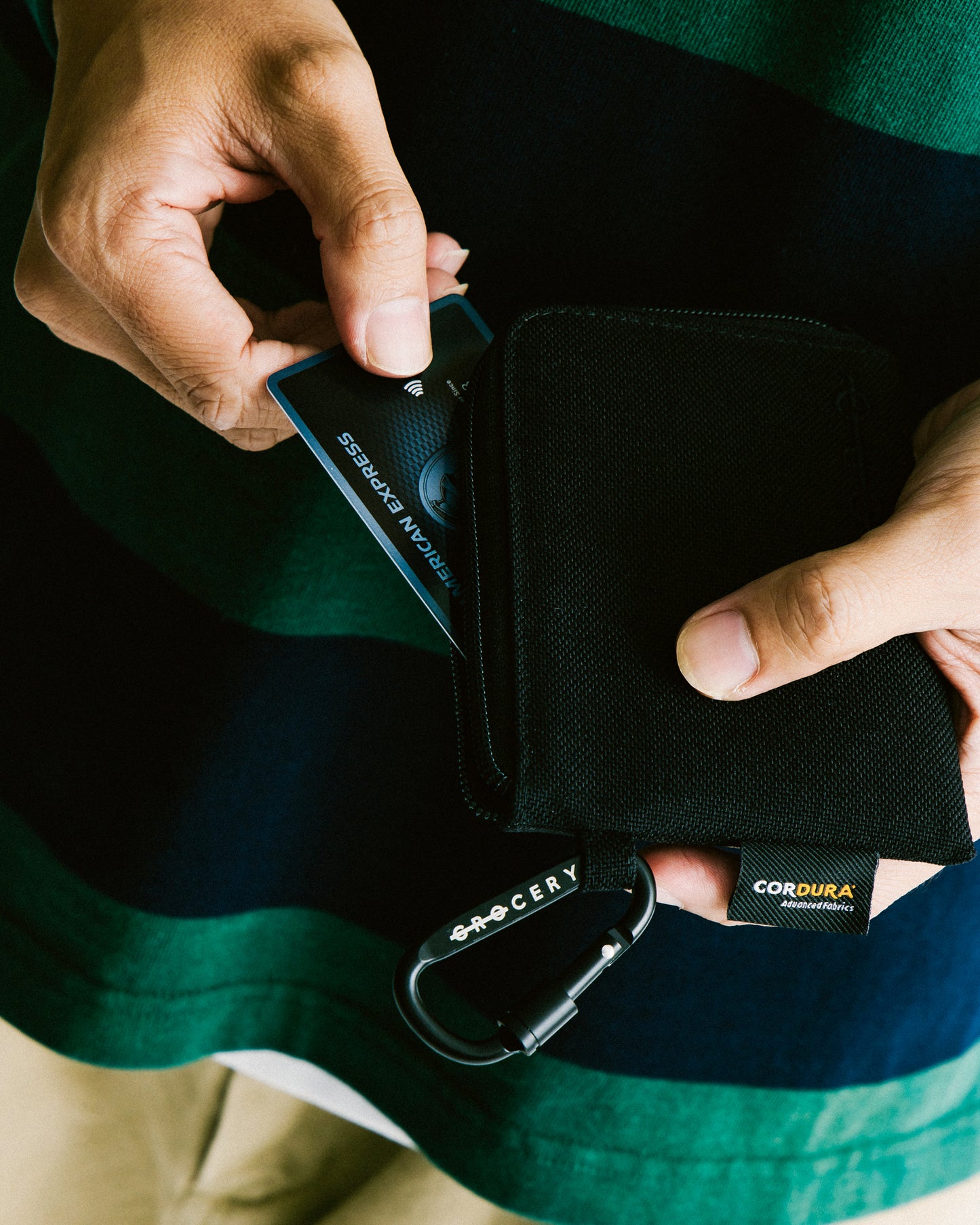 GROCERY CORDURA ZIP WALLET/ BLACK