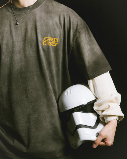 GROCERY STAR WARS THE MANDALORIAN AND GROGU 2026 POSTER WASHED TEE/ BROWN