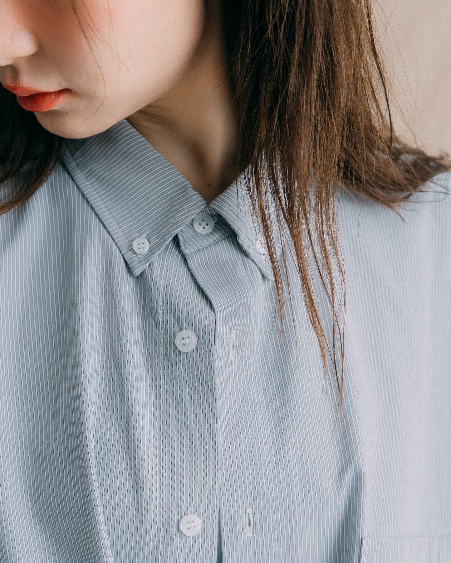 GROCERY POCKET SHORT SLEEVE STRIPE SHIRT/ GREY