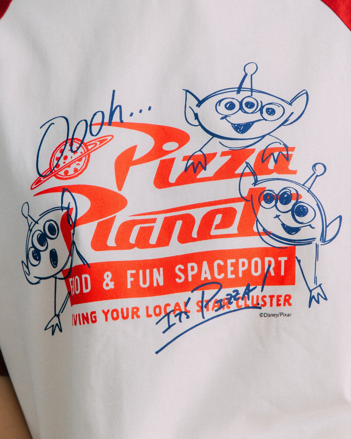 GROCERY | TARMAC | TOY STORY PIZZA PLANET HAND DRAWN RAGLAN TEE/ RED & IVORY