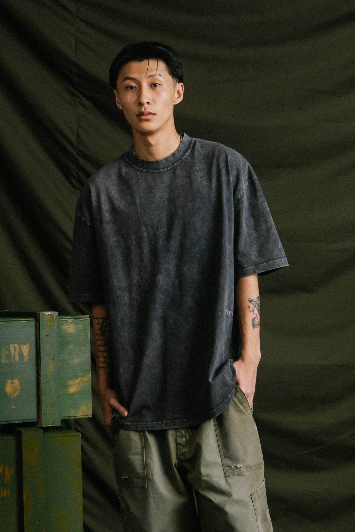 GROCERY SMALL LOGO WASHED TEE/ CHARCOAL