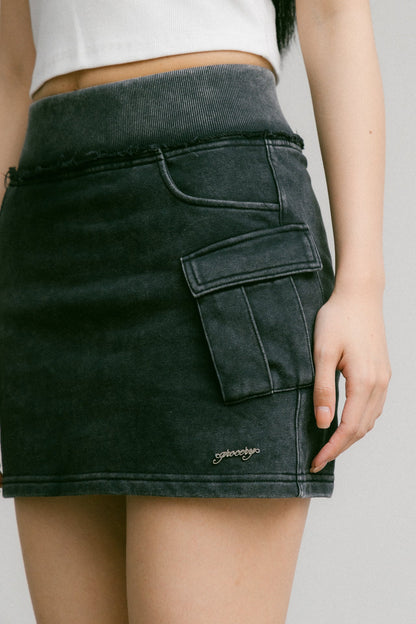 GROCERY WASHED CARGO MINI SWEAT SKIRT/ BLACK