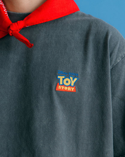 GROCERY | TARMAC | TOY STORY PONY RIDERS WASHED GRAPHIC BOXY TEE/ CHARCOAL