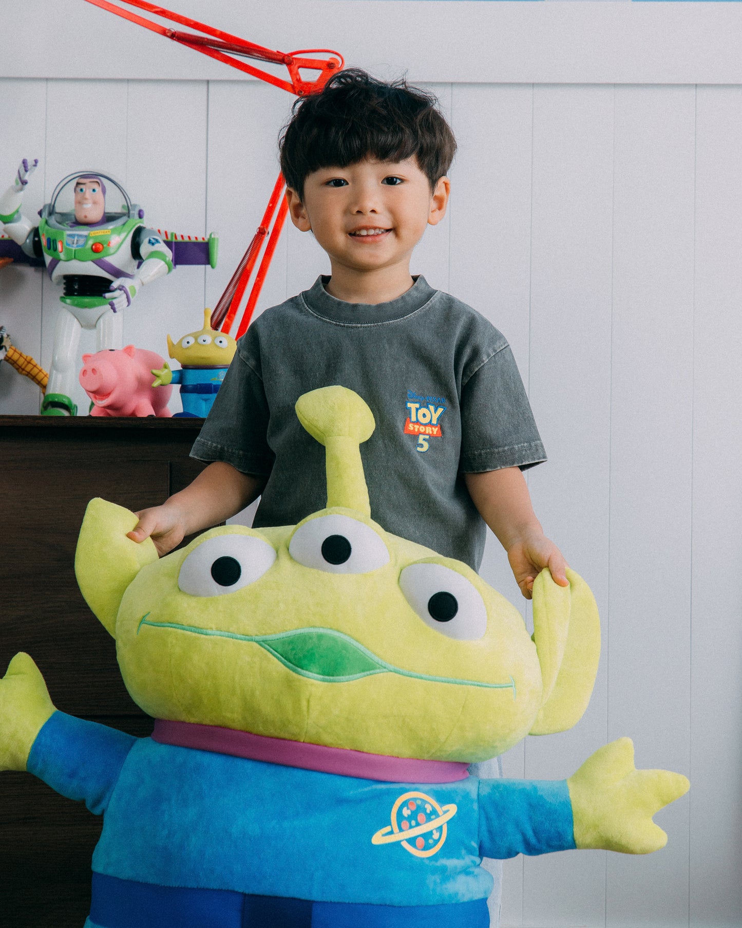 GROCERY | TARMAC | TOY STORY PONY RIDERS KIDS WASHED GRAPHIC TEE/ CHARCOAL