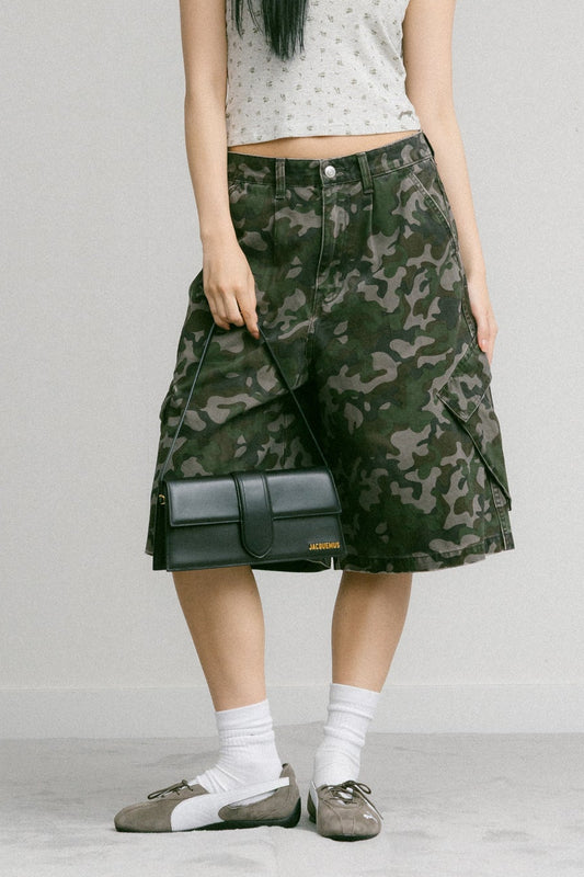 GROCERY WASHED WIDE LEG CARGO SHORTS/ CAMO