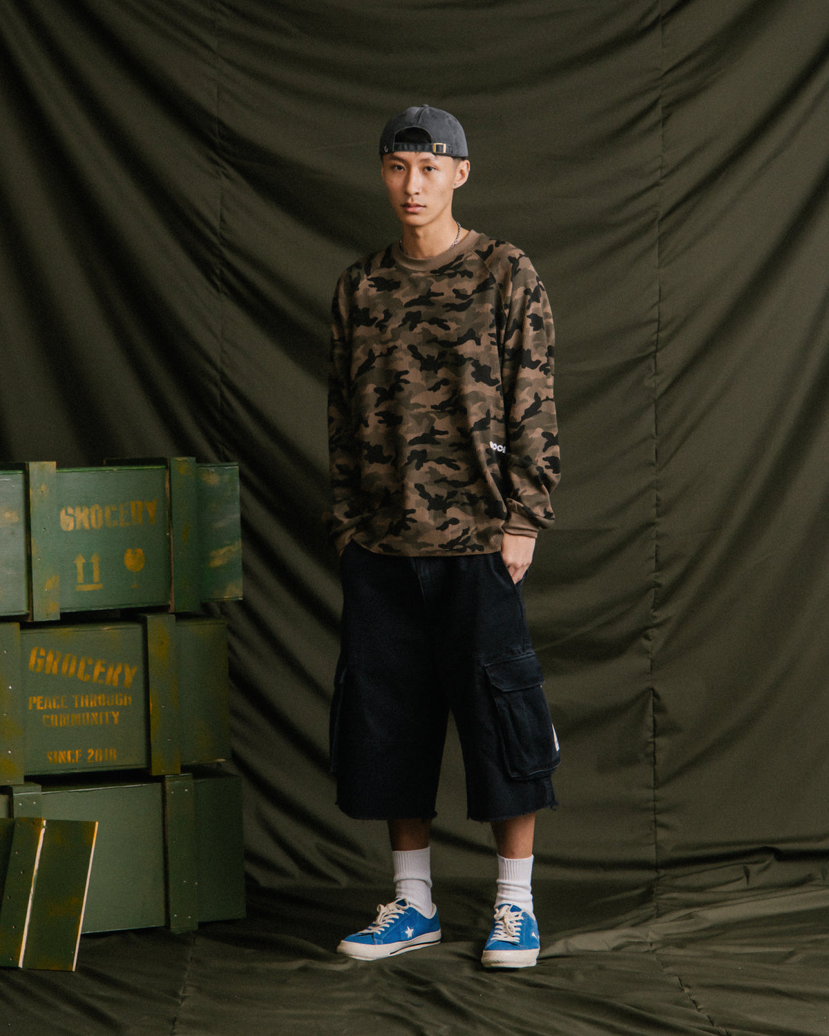 GROCERY WAFFLE LOGO LONG TOP/ CAMO
