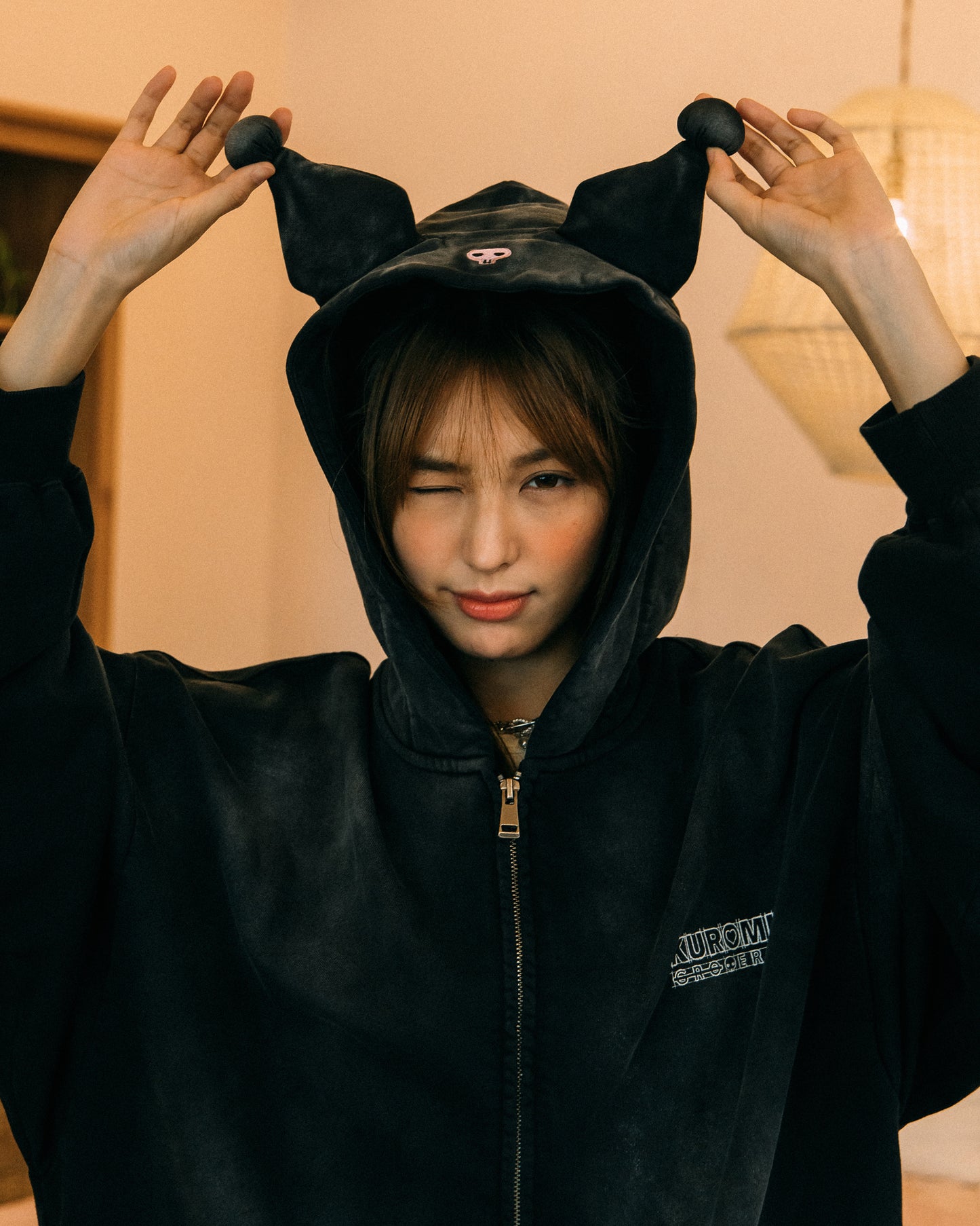 GROCERY | KUROMI SKETCH KUROMI WASHED GRAPHIC ZIP UP HOODIE/ WASHED BLACK