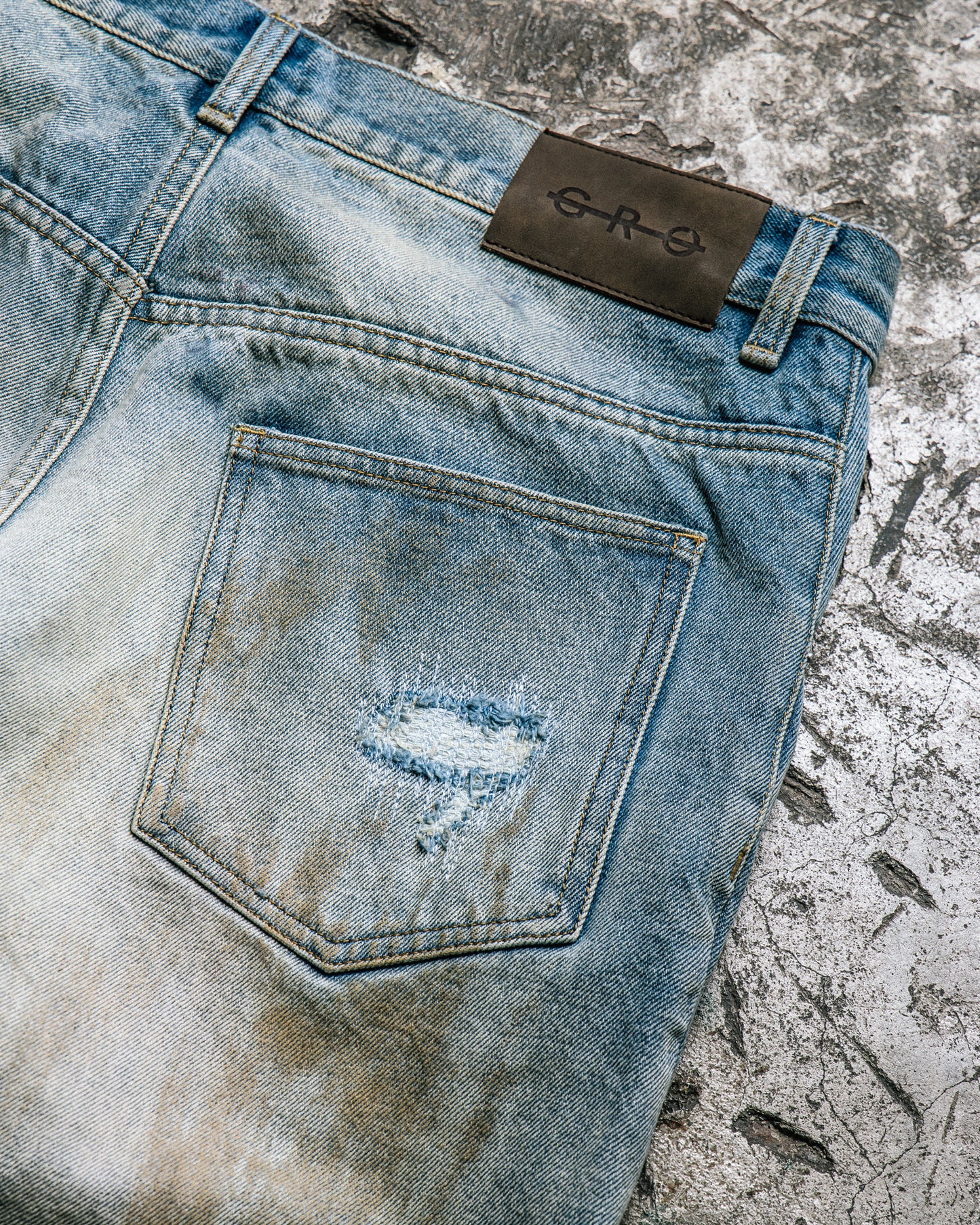 GROCERY PATCH DESTROY DIRTY WASHED BAGGY JEANS/ LIGHT BLUE