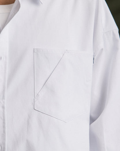 GROCERY ASYMMETRIC POCKET OXFORD SHIRT/ WHITE