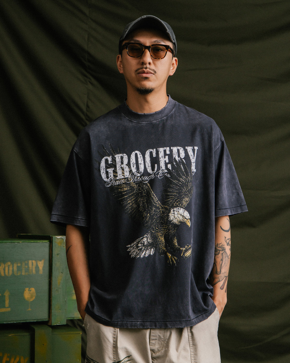 GROCERY VINTAGE EAGLE GRAPHIC WASHED BOXY TEE/ CHARCOAL