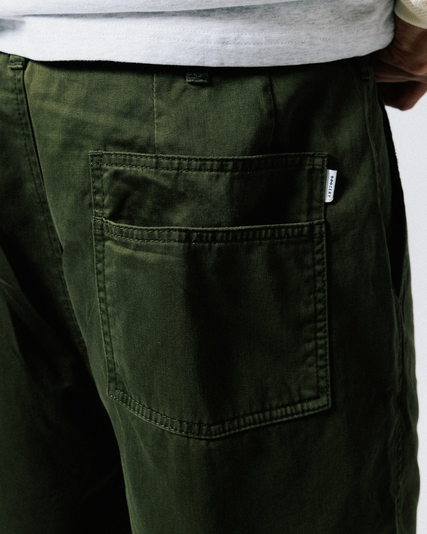 GROCERY WASHED CHINO SHORTS/ OLIVE