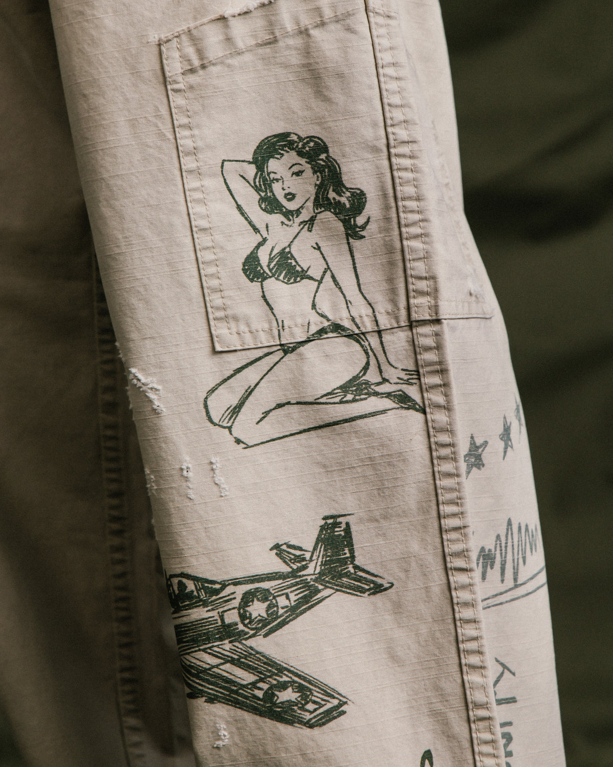 GROCERY HAND DRAWN GRAPHIC WASHED WIDE CHINO PANTS/ BEIGE