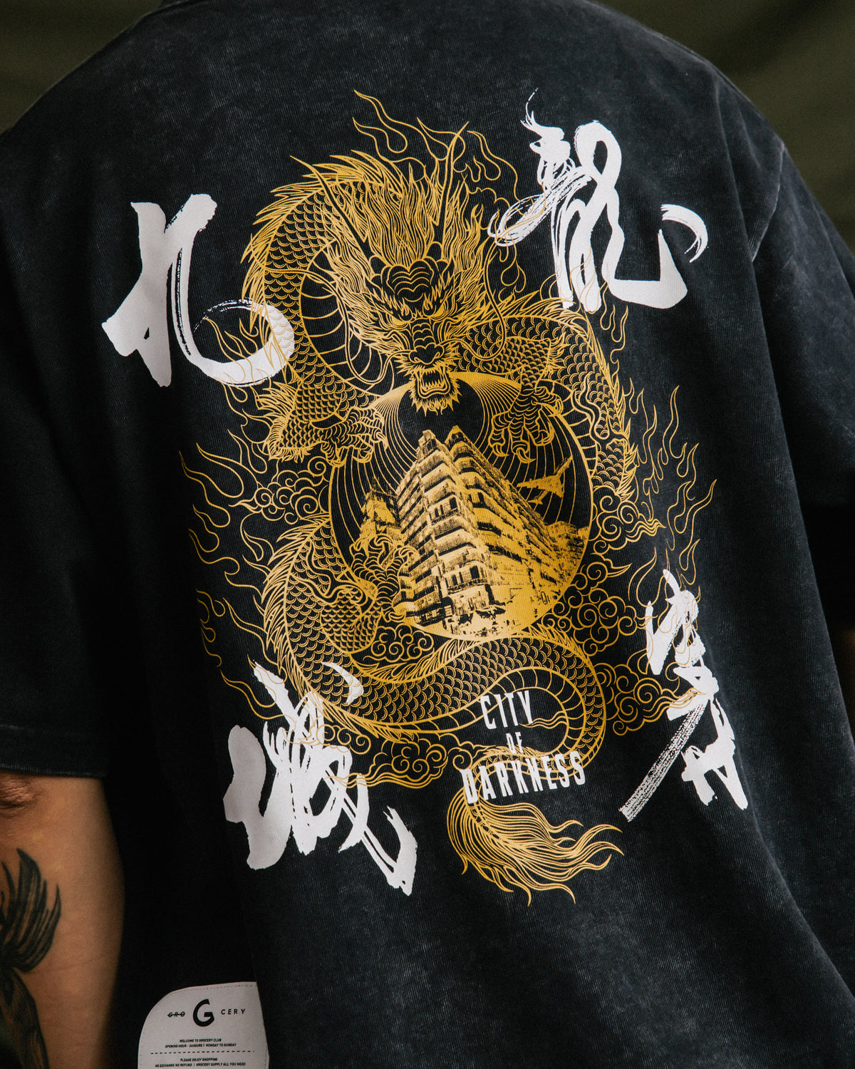 GROCERY x CITY OF DARKNESS GOLDEN DRAGON WASHED GRAPHIC BOXY TEE/ BLACK