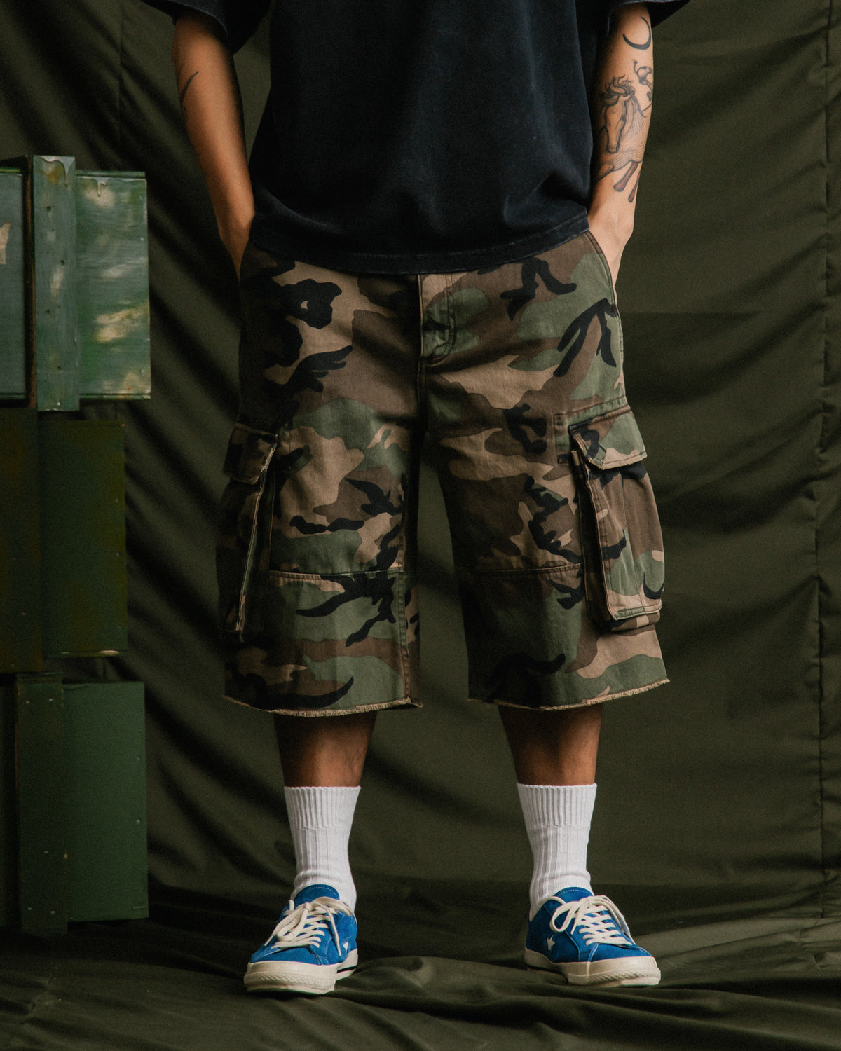 GROCERY BAGGY CARGO SHORTS/ CAMO