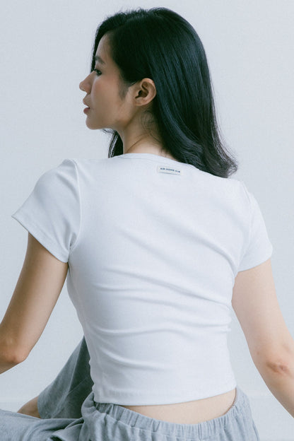 Aim Higher Club Essential Fitted Tee/ Off White