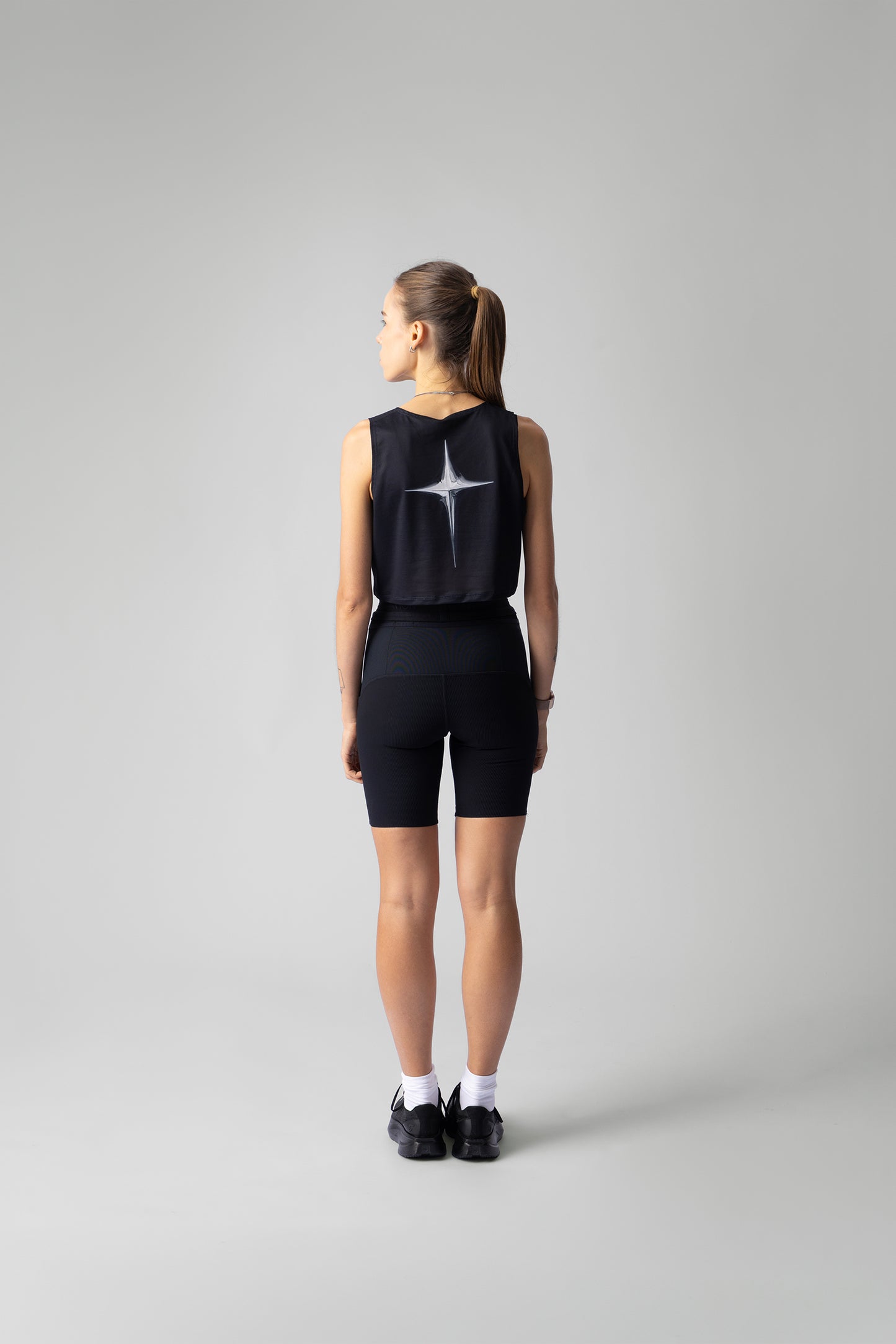 PARTICIPATION CHROME CROP SINGLET