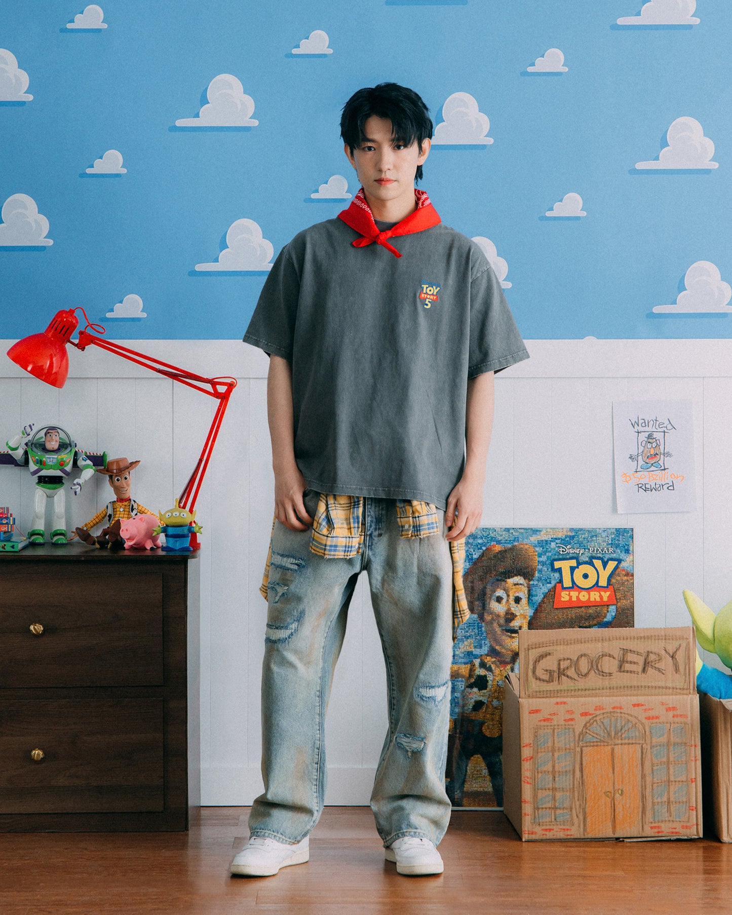 GROCERY | TARMAC | TOY STORY PONY RIDERS WASHED GRAPHIC BOXY TEE/ CHARCOAL