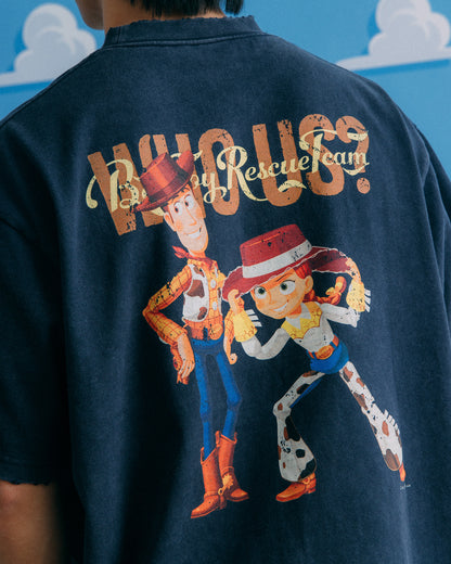 GROCERY | TARMAC | TOY STORY WOODY & JESSIE WASHED GRAPHIC BOXY TEE/ NAVY