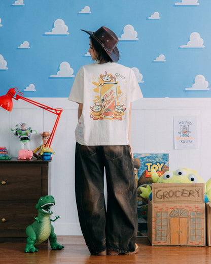 GROCERY | TARMAC | TOY STORY PIZZA PLANET CUP WASHED GRAPHIC BOXY TEE/ CREAM