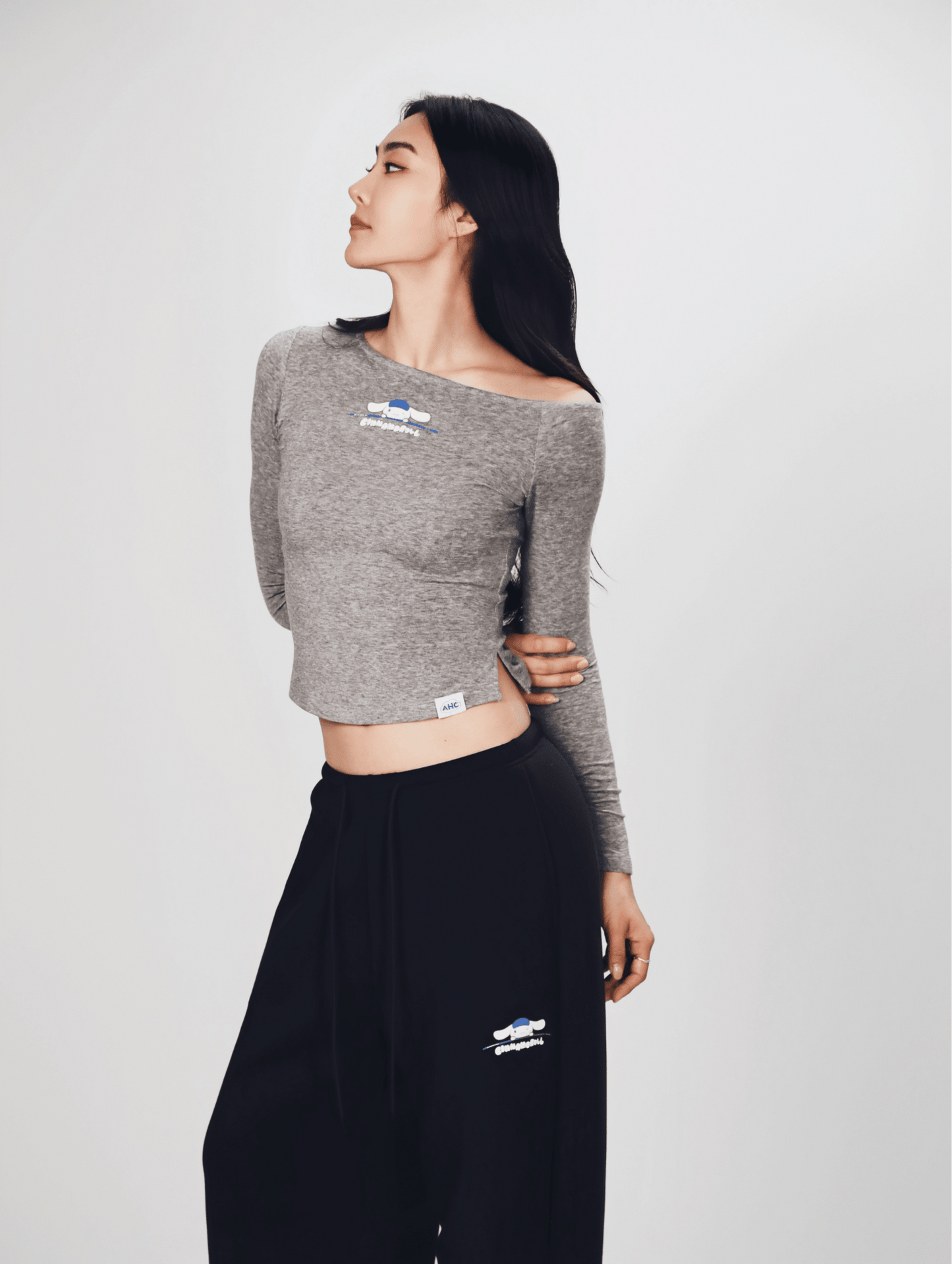 Aim Higher Club ♥ Cinnamoroll On The Bar Drop Shoulder Women Soft Top/ Flecking Grey - GROGROCERY