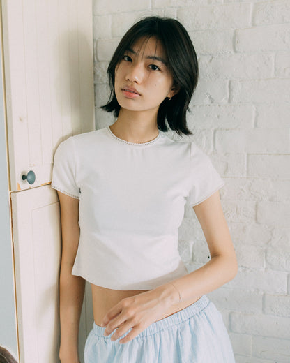 Aim Higher Club Core Lace-trim Women Tee/ Off White - GROGROCERY