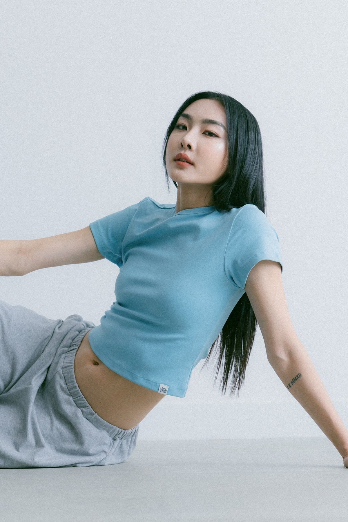 Aim Higher Club Essential Fitted Tee/ Vintage Sky Blue - GROGROCERY