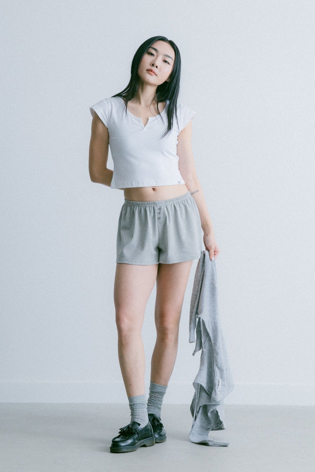 Aim Higher Club Essential V Neck Crop Tee/ Off White - GROGROCERY