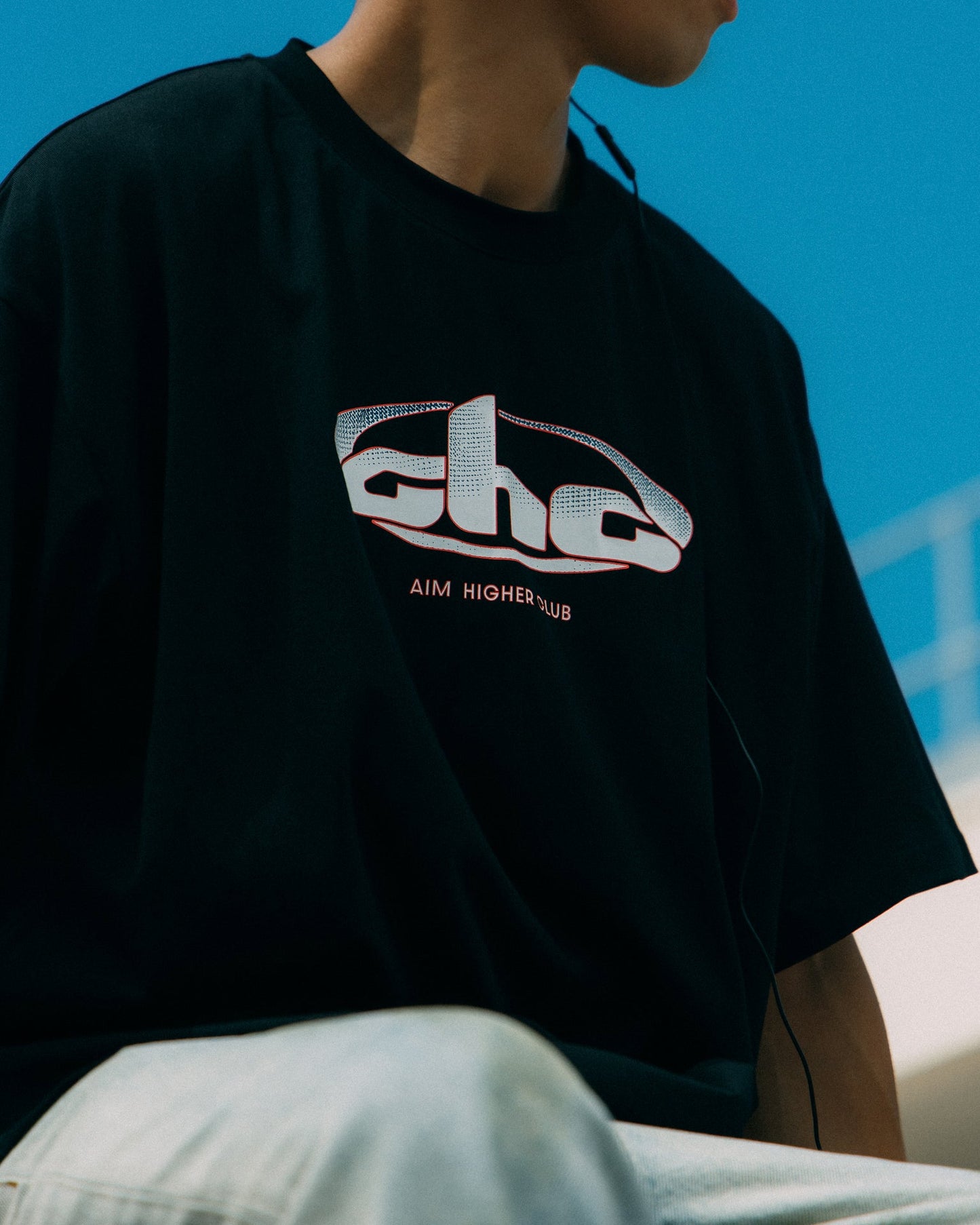 Aim Higher Club Track Retro Logo Tee/ Black - GROGROCERY