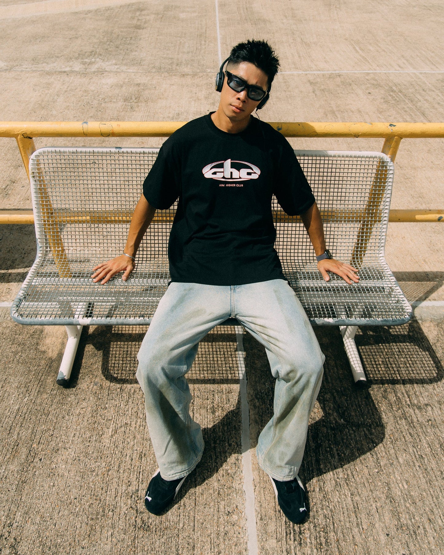 Aim Higher Club Track Retro Logo Tee/ Black - GROGROCERY