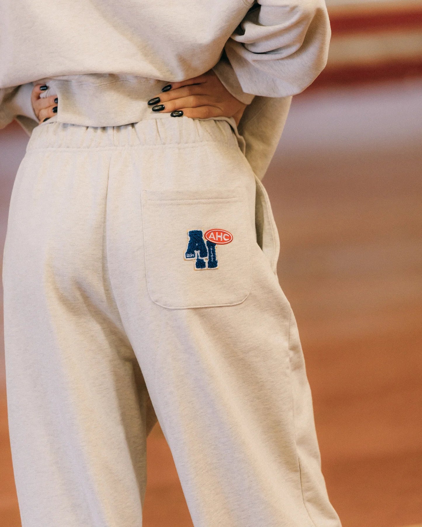 Aim Higher Club Unisex College Badge Sweatpants / Oat - GROGROCERY
