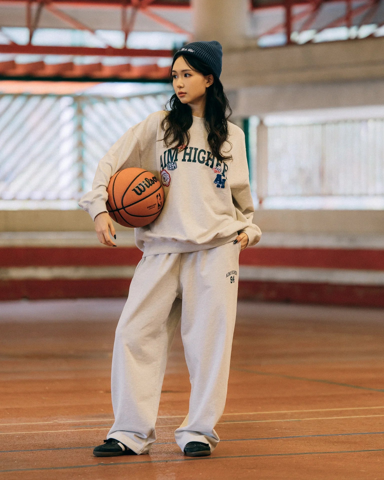 Aim Higher Club Unisex College Badge Sweatpants / Oat - GROGROCERY