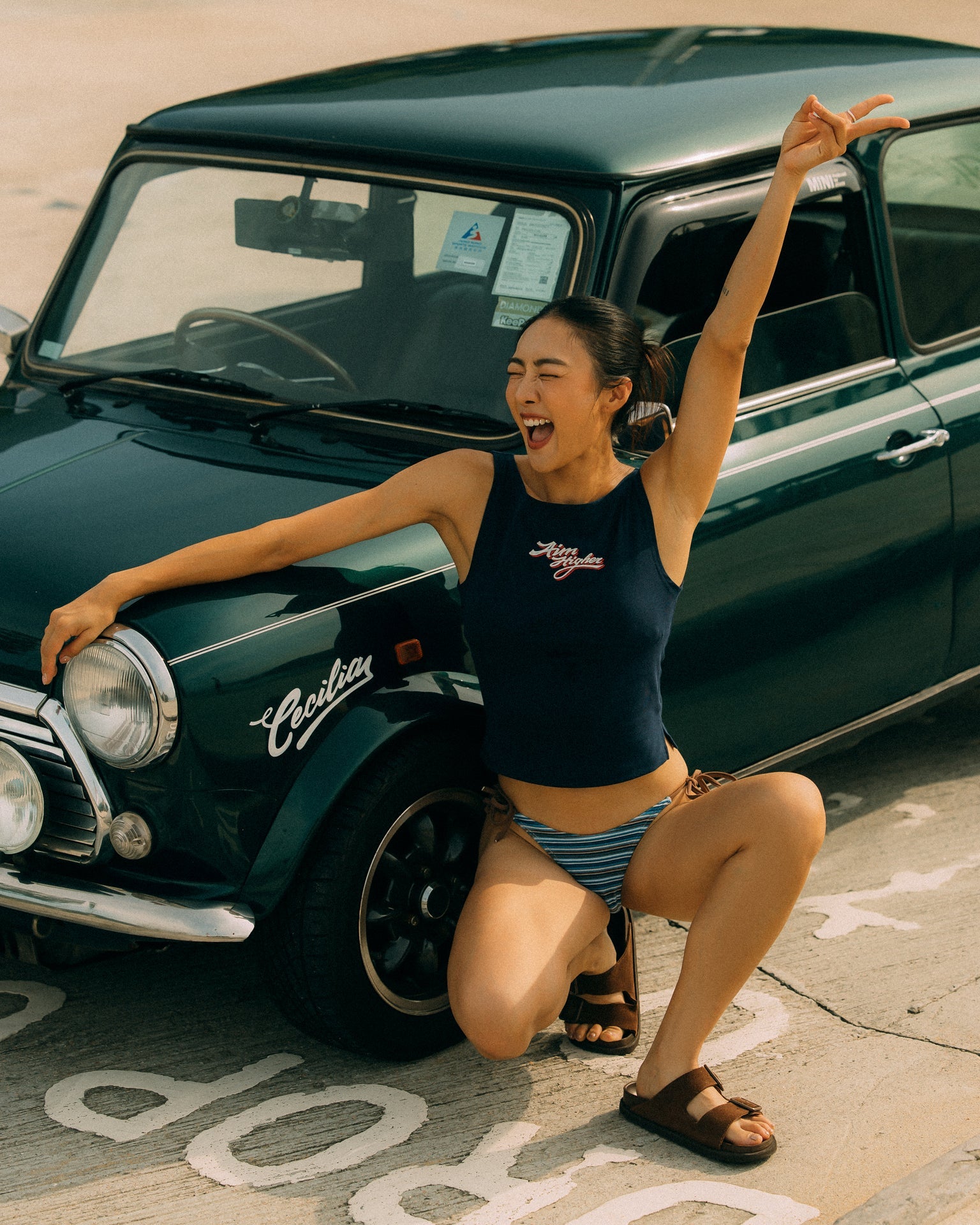 AIM HIGHER CLUB x IMAGINARY MECHANIC SUMMER CLUB SLEEVELESS WOMAN TOP/ NAVY - GROGROCERY