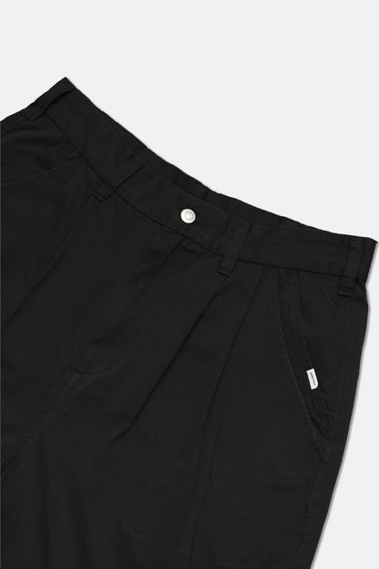 GROCERY WASHED DOUBLE POCKET DISTRESSED CHINO SHORTS/ BLACK