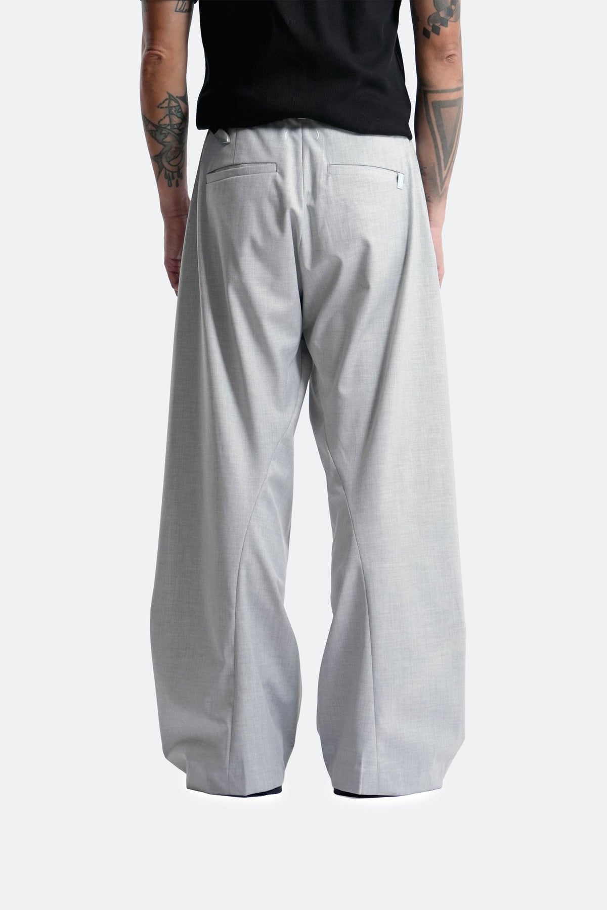 (empty) manual co. 3D tailored pants/ off grey - GROGROCERY