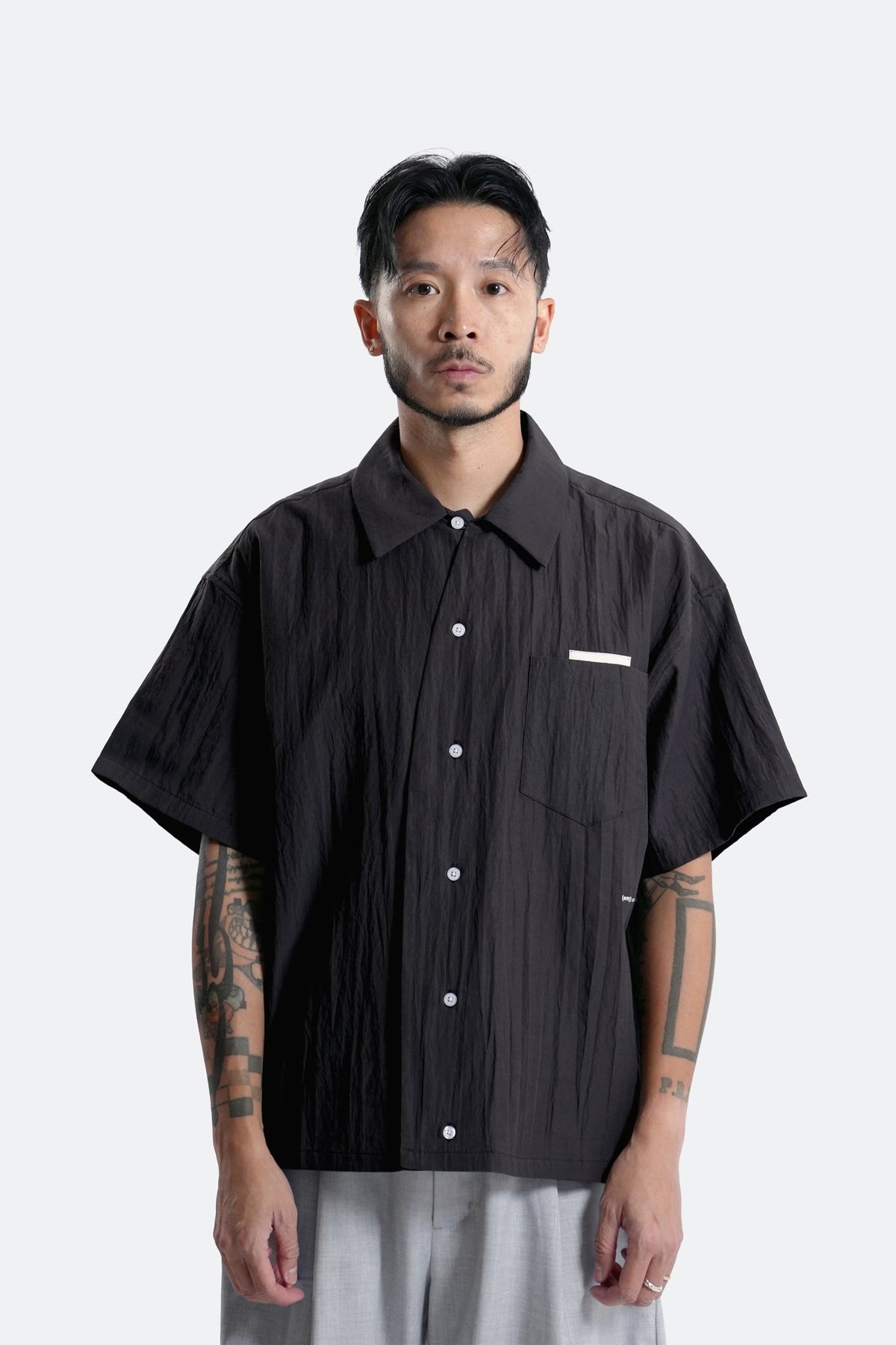 (empty) manual co. curved placket short sleeve shirt/ charcoal grey - GROGROCERY