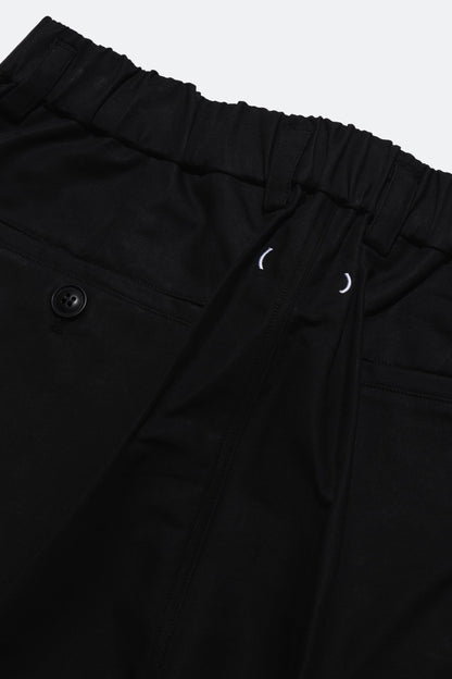 (empty) manual co. pleated bermuda shorts/ black - GROGROCERY