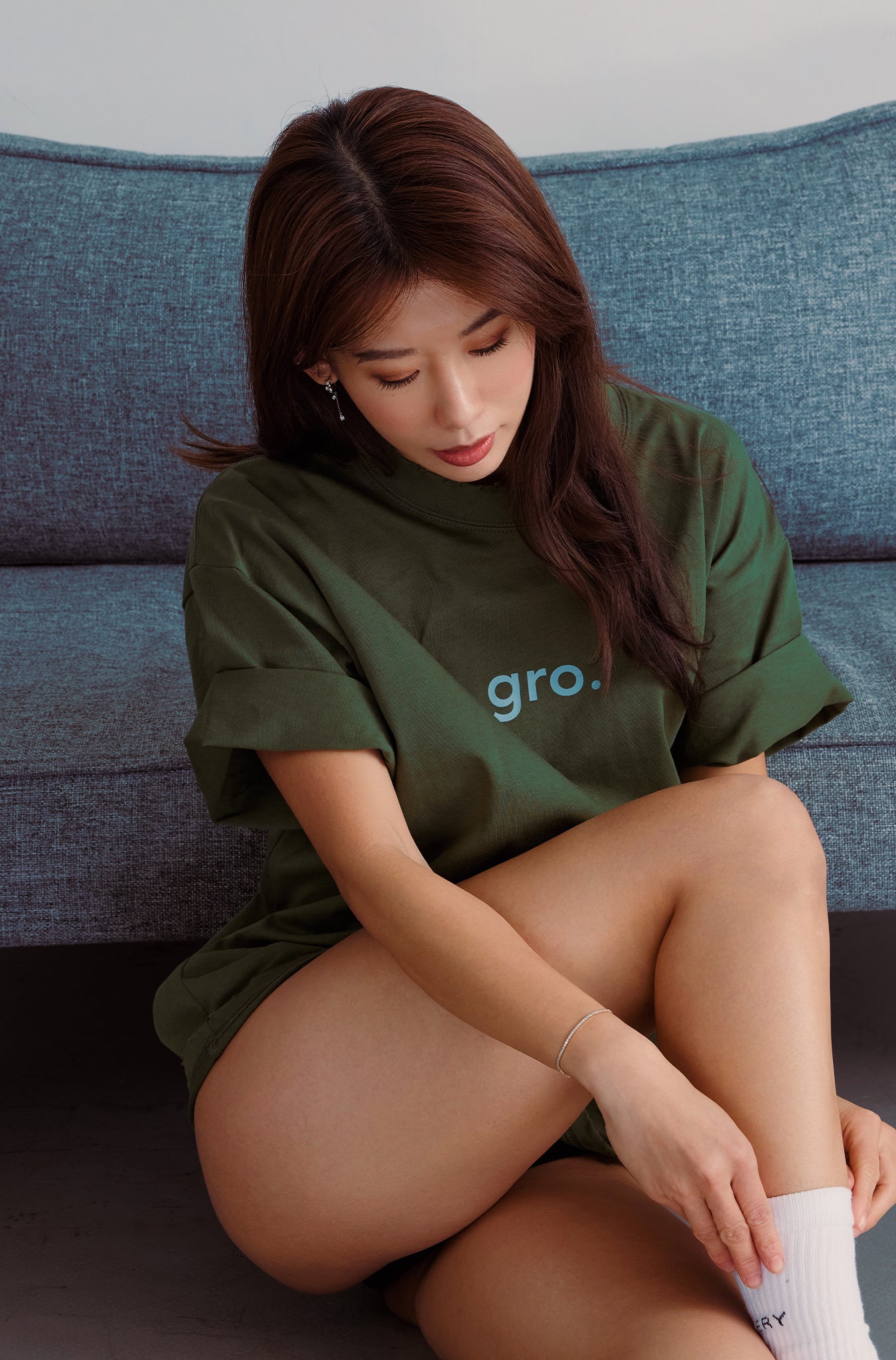 gro. by DM DISTRESSED LOGO TEE/ ARMY GREEN